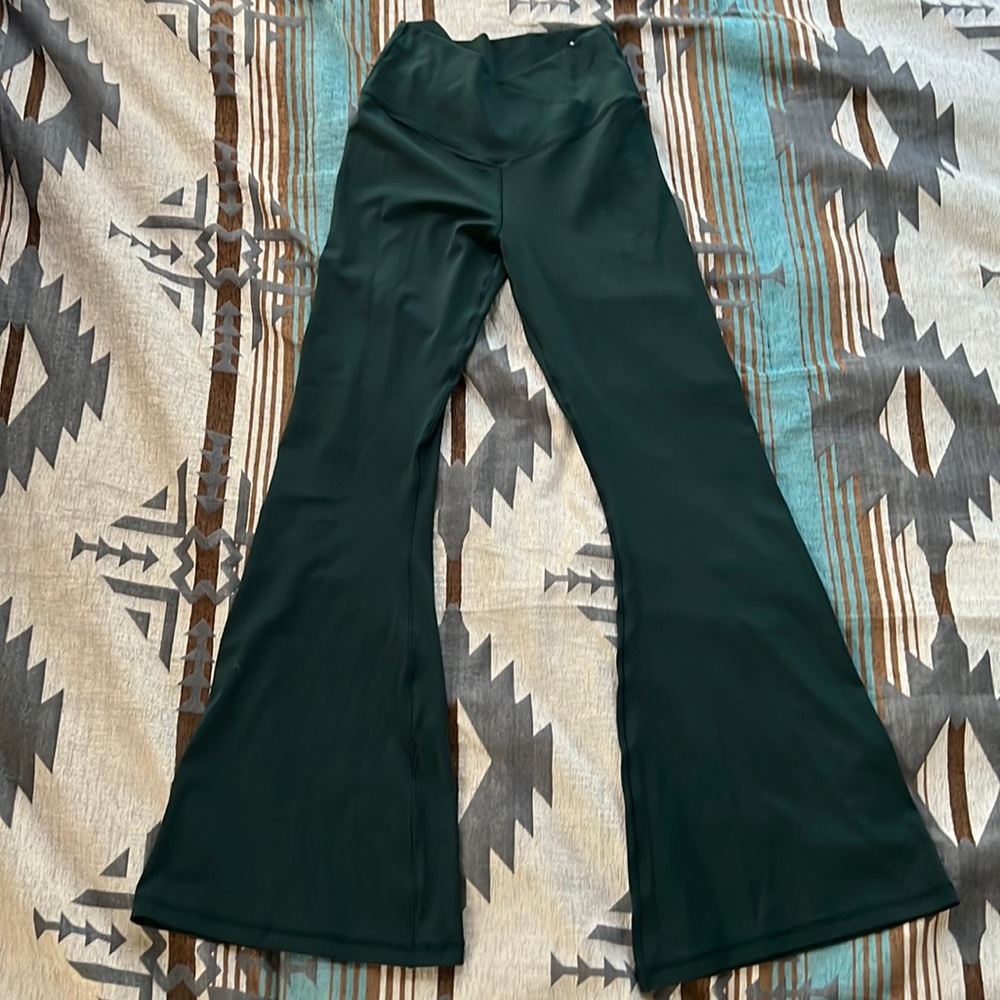 NWT Offline by Arie flare legging size L regular length